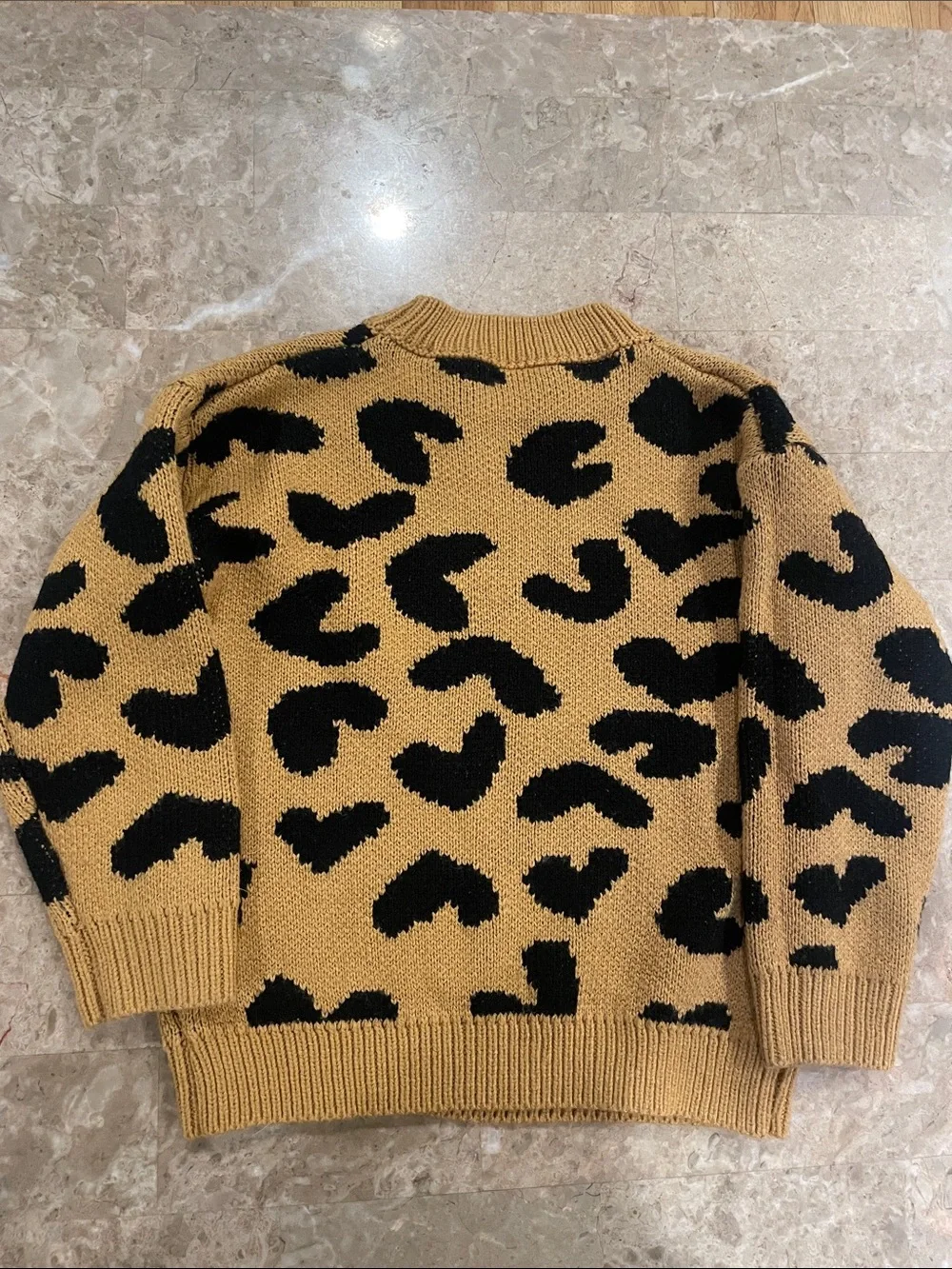 Cozy Fall girls size 5 Camel Black Leopard Knit Sweater